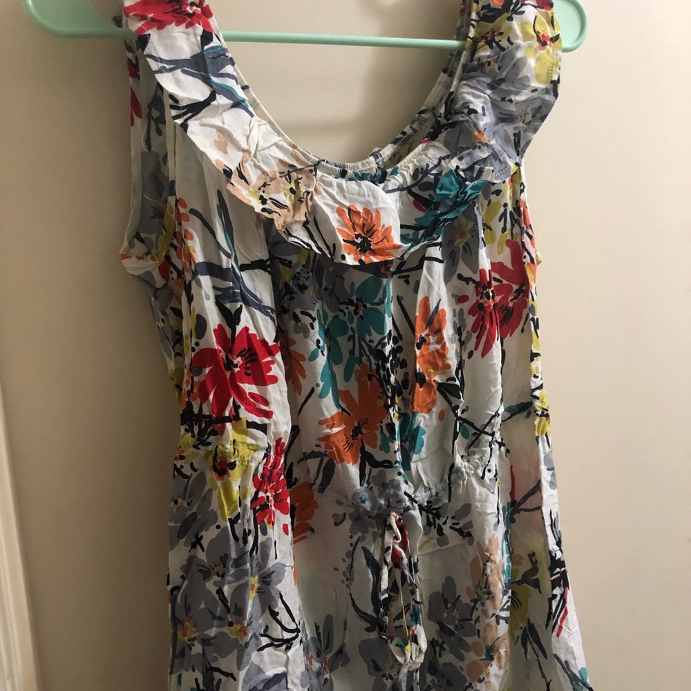 Beautiful floral tie waist tank top